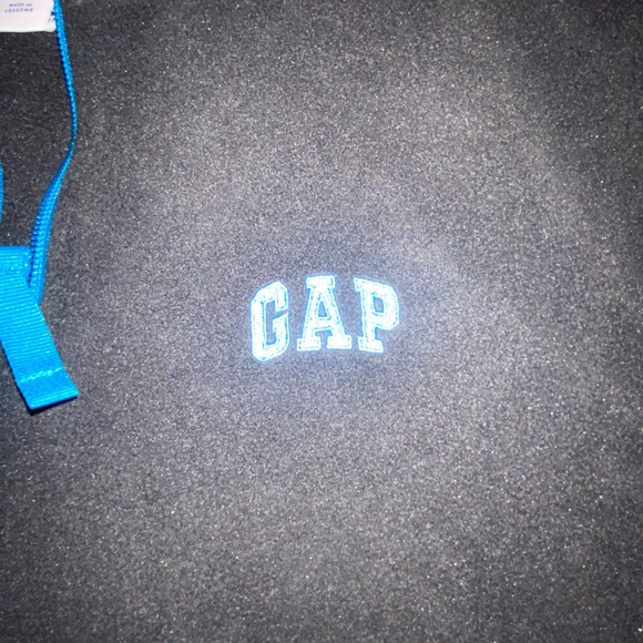 Men’s Small Gap fleece pull over - Picture 2 of 5